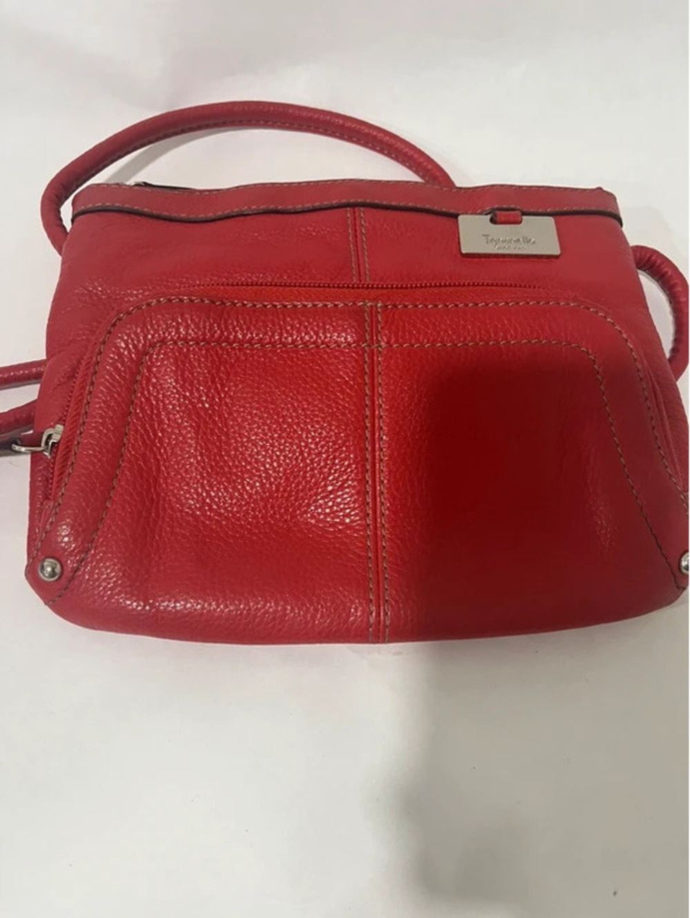 Woman small red shoulder purse with pockets